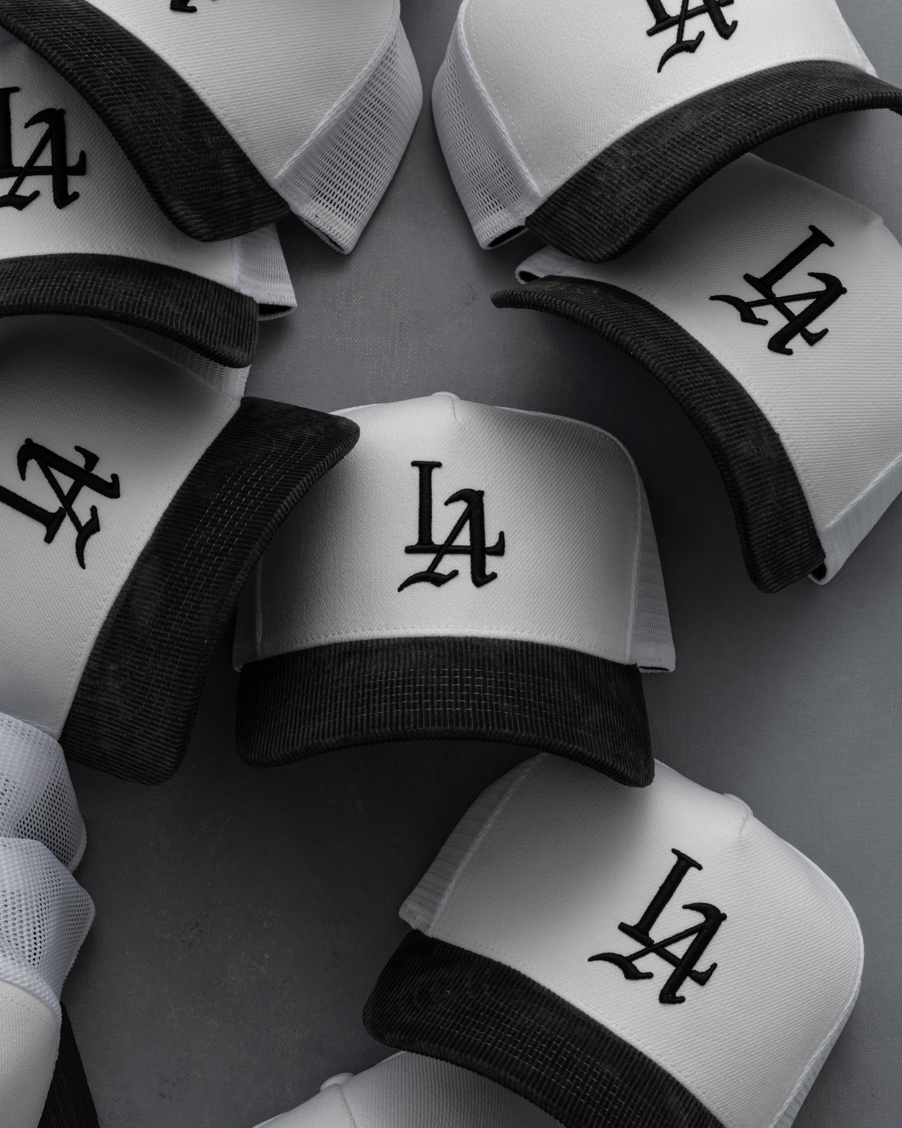 LA 001 S Cord Trucker