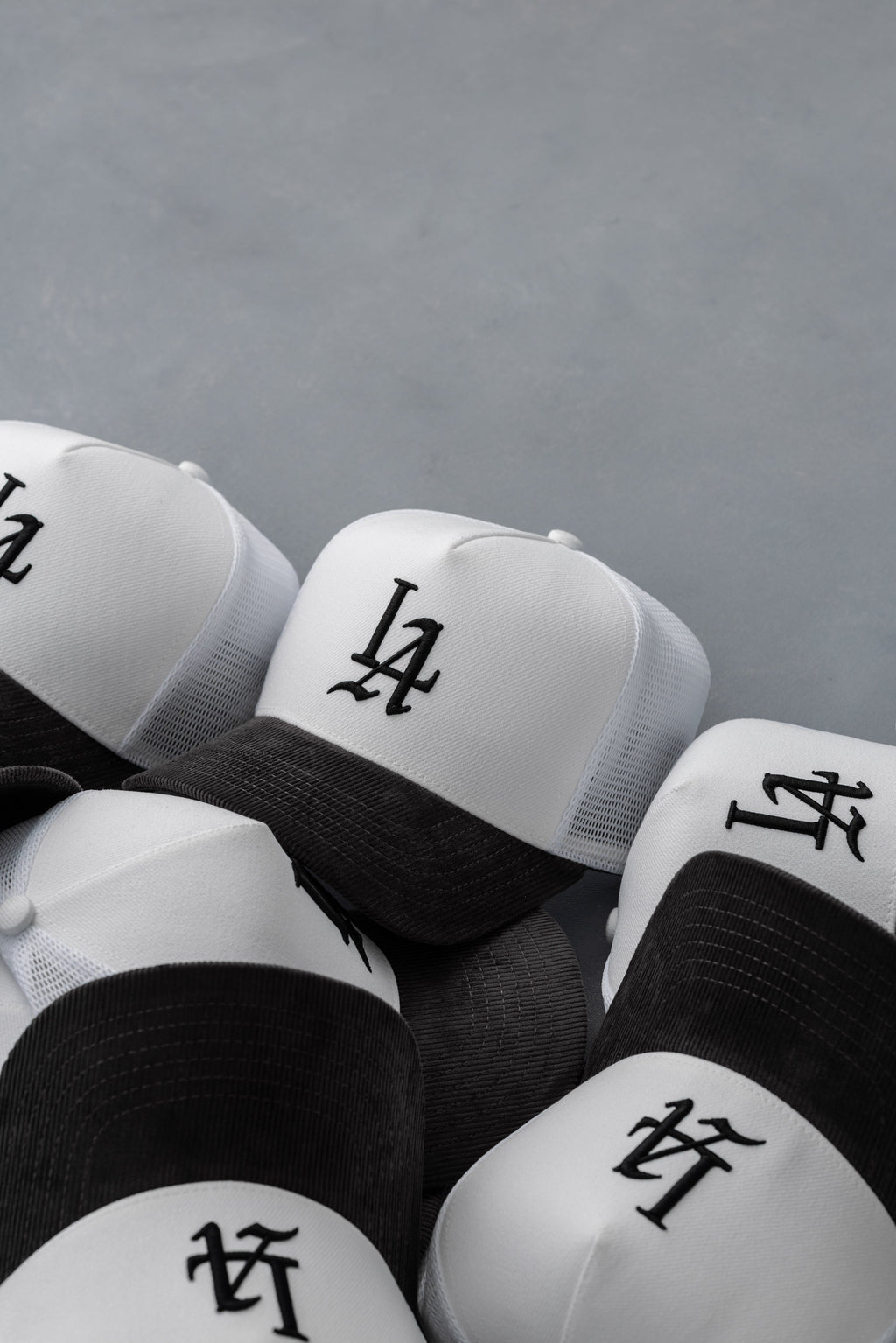 LA 001 S Cord Trucker