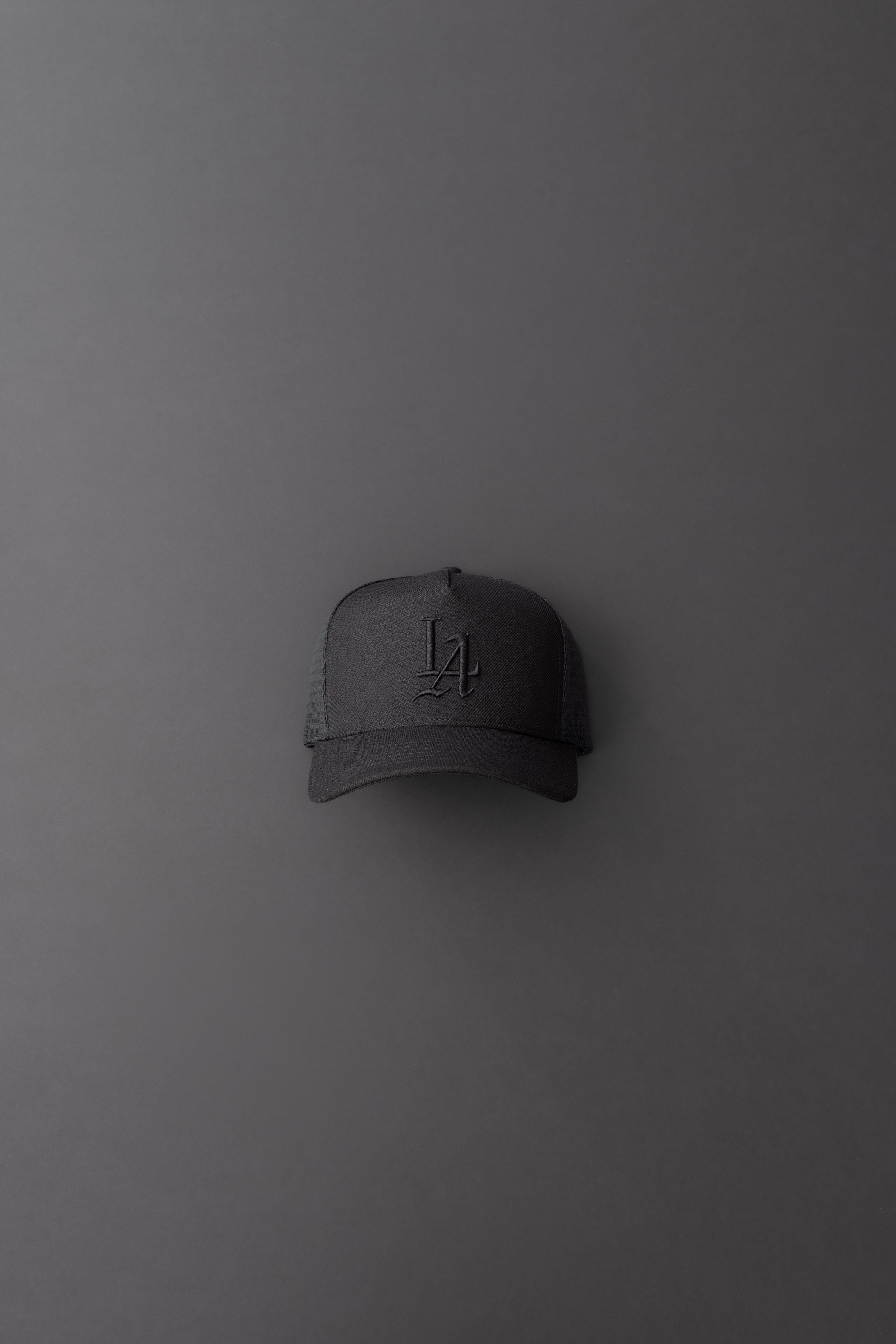 LA 001 Structured Trucker