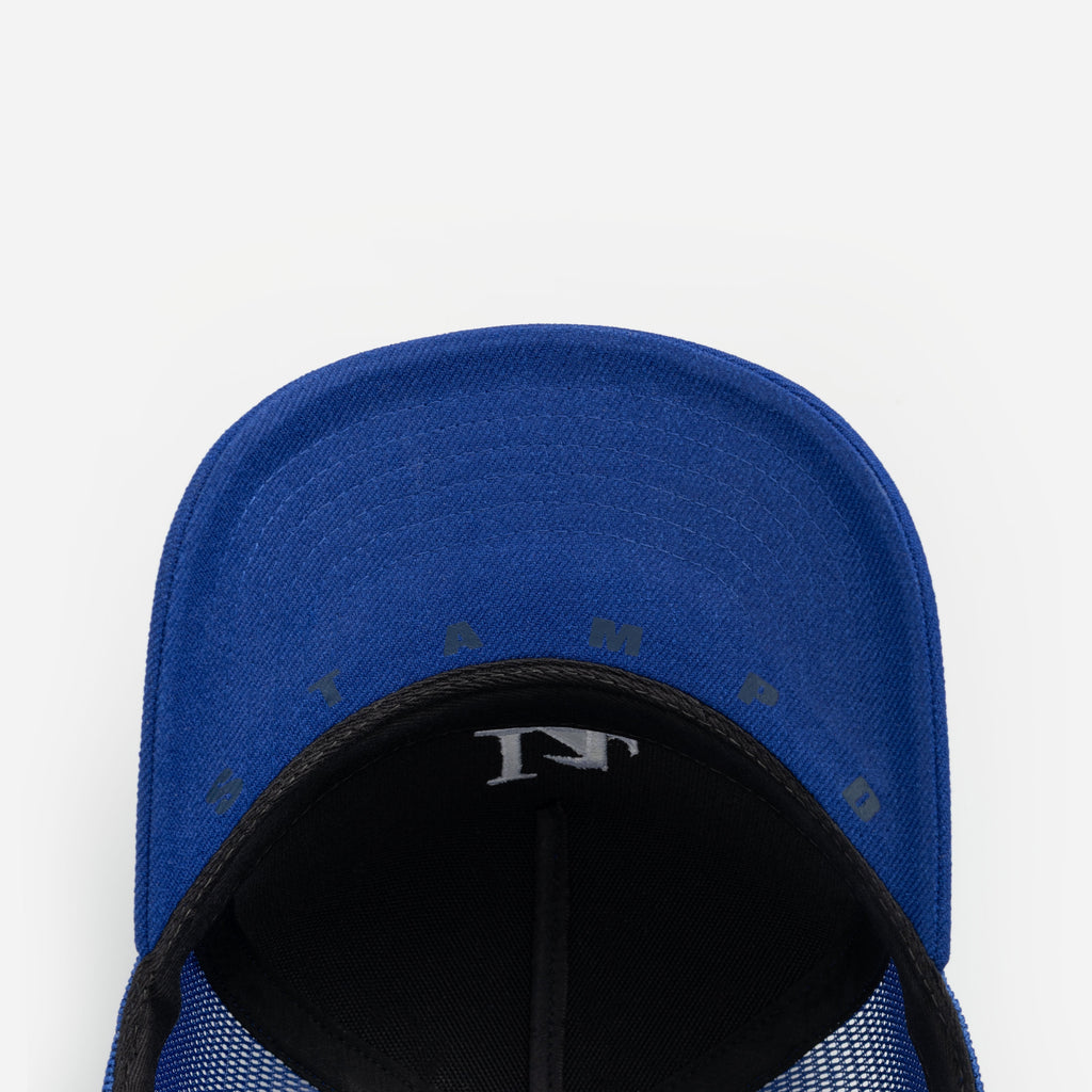 LA 001 Structured Trucker